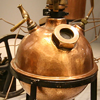 Destilador em cobre