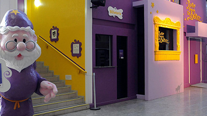 Foto espaço do teatro de bonecos Dr. Botica no Shopping Estação - PR